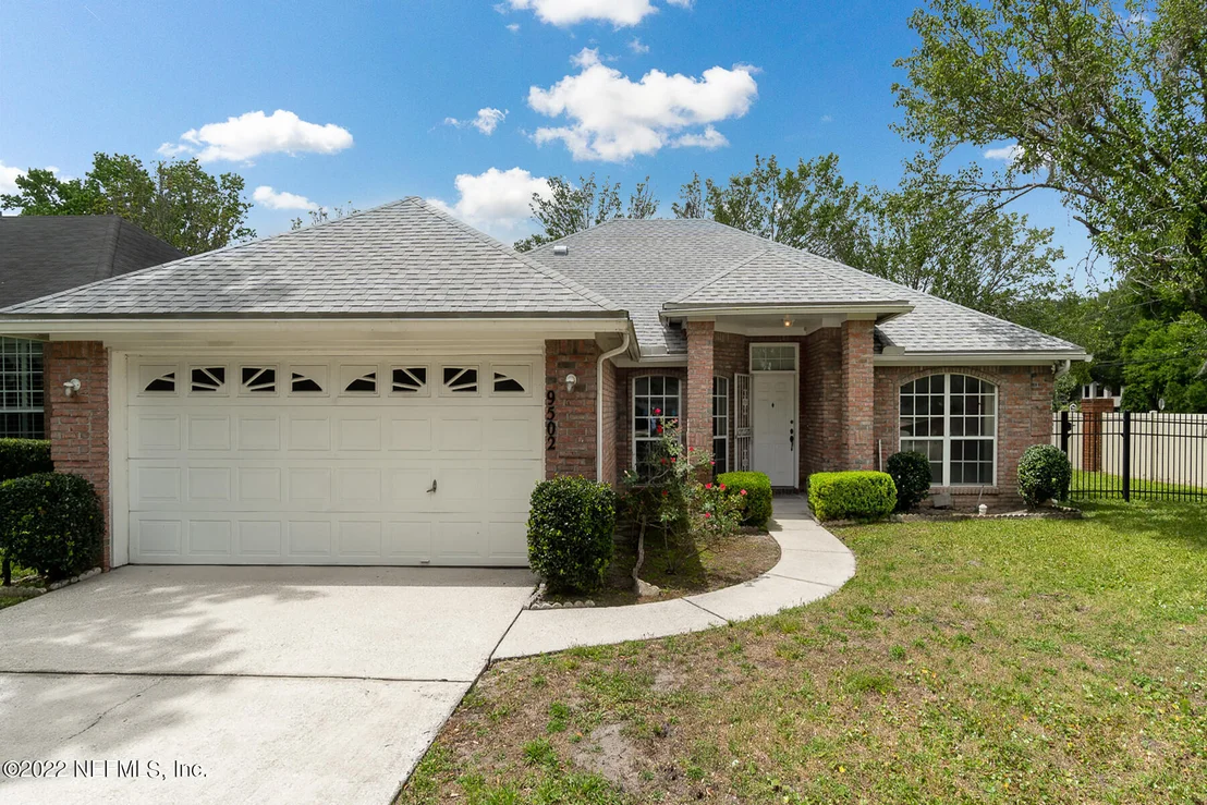 Photo of 9502 BROKEN OAK Boulevard