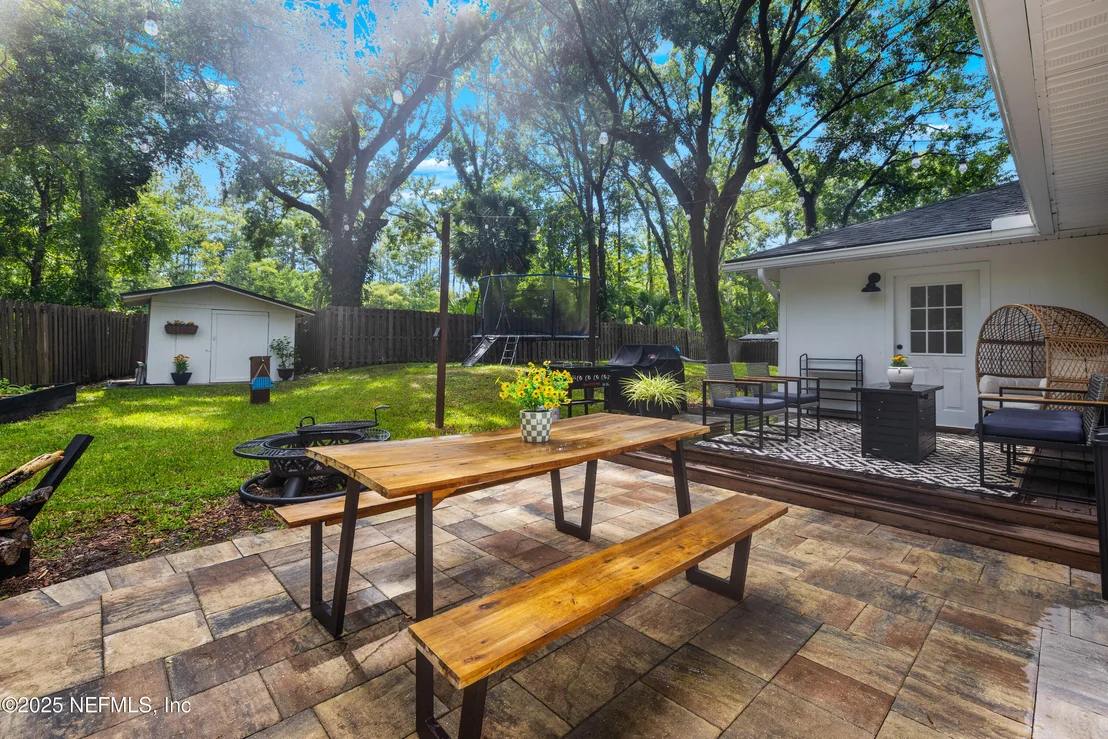 Photo of 5263 ELLEN Court