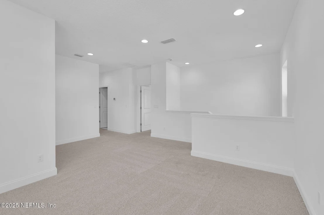 Photo of 93 REFLECTIONS Avenue