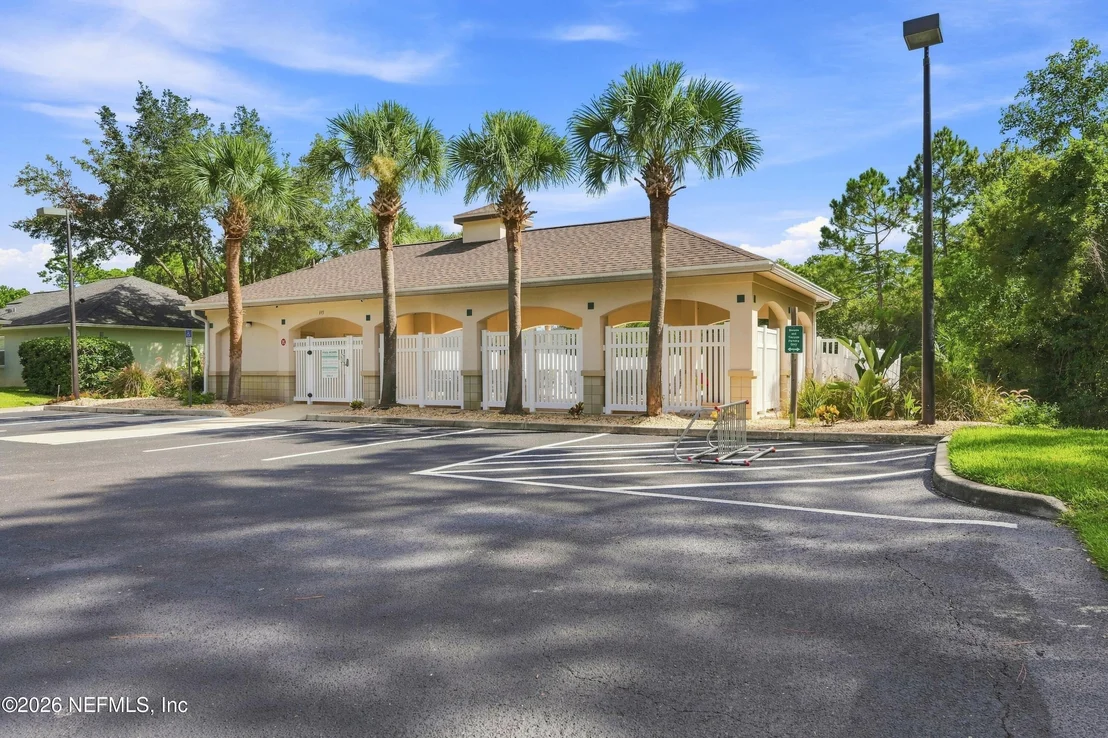 Photo of 629 KNOLLWOOD Lane