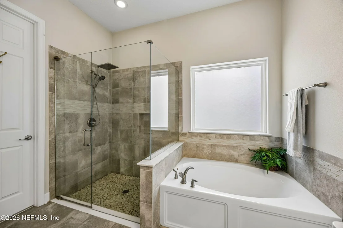 Photo of 588 OXFORD ESTATES Way