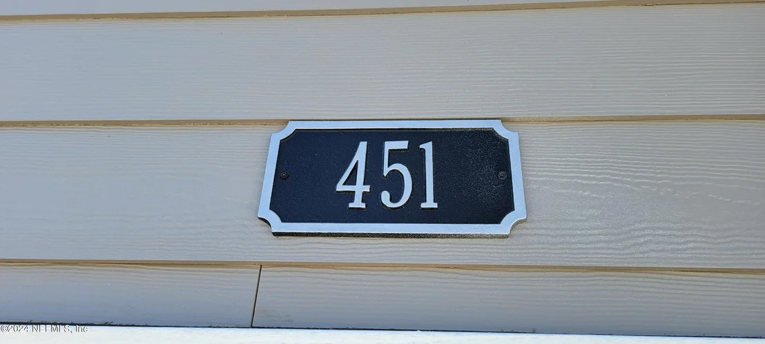 Photo of 451 HILLENDALE Circle