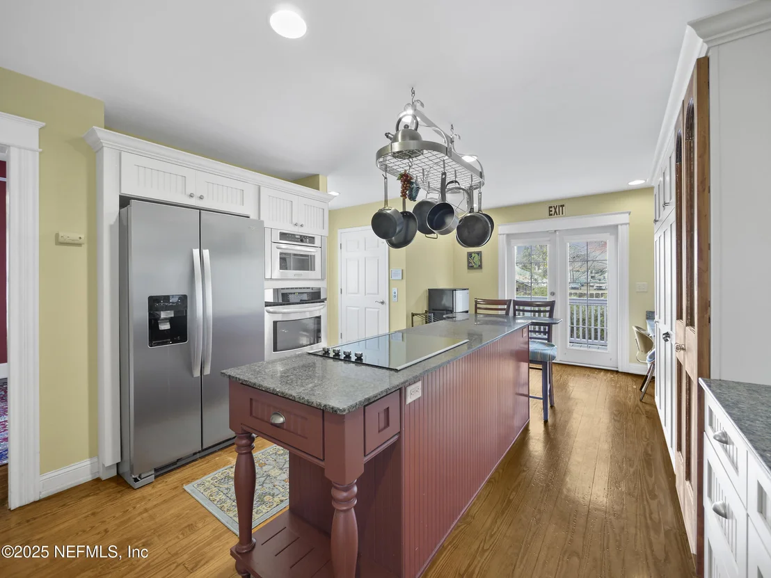 Photo of 66 WEEDEN Street