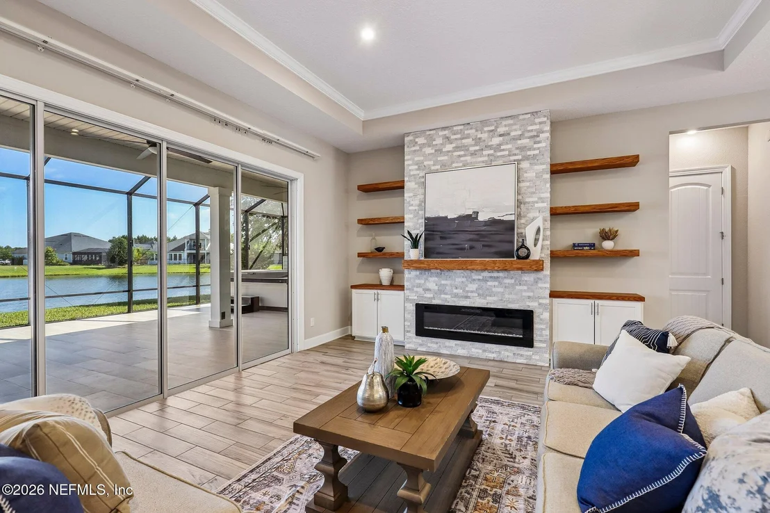 Photo of 114 GLENNEYRE Circle