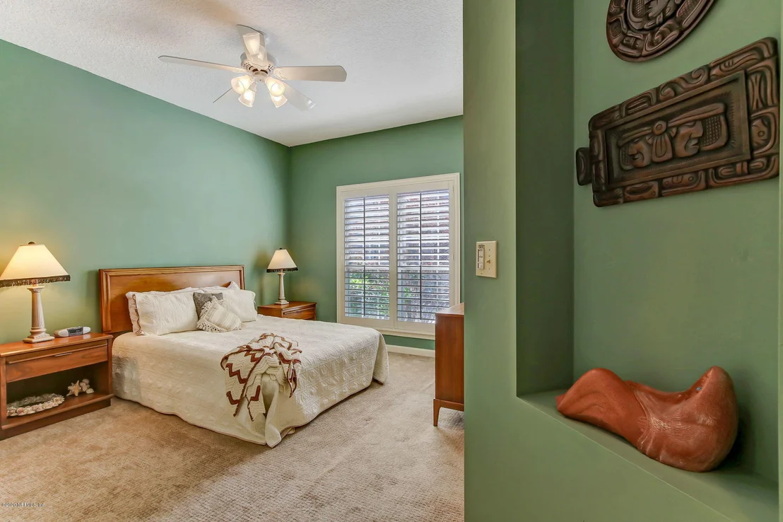 Photo of 8128 SUFFIELD Court
