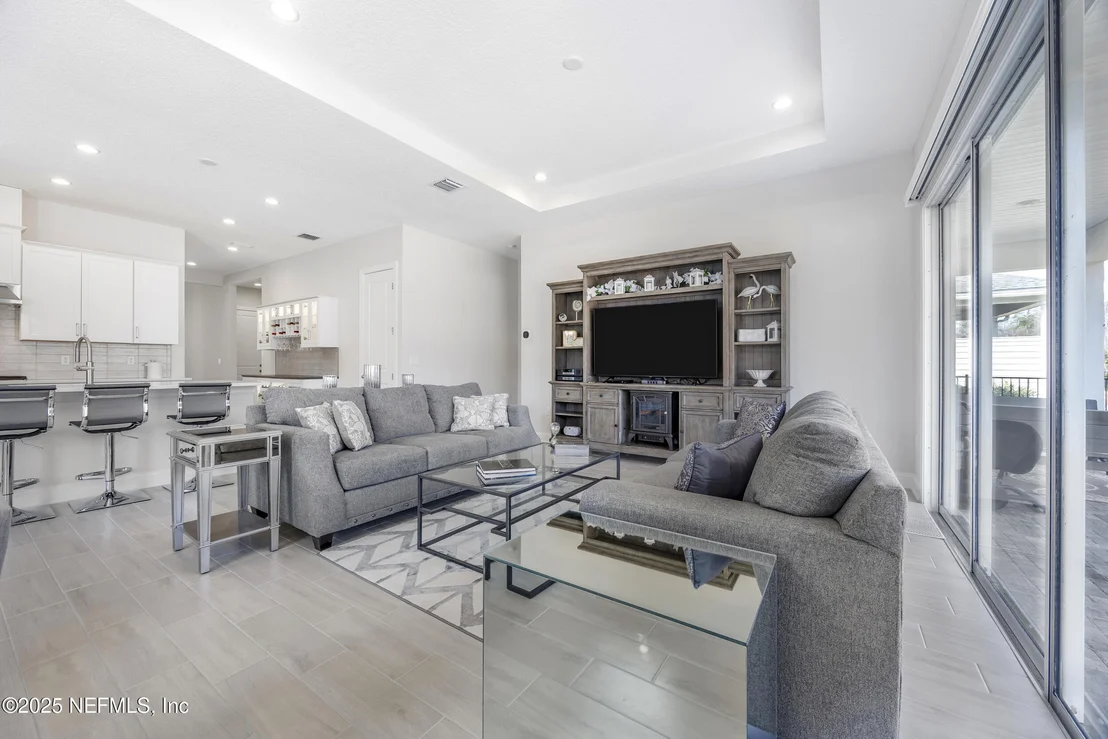 Photo of 9819 FILAMENT Boulevard