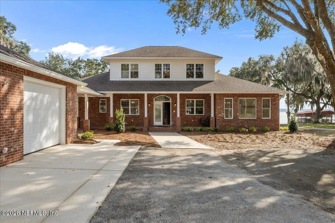 Photo of 533 W RIVER Road