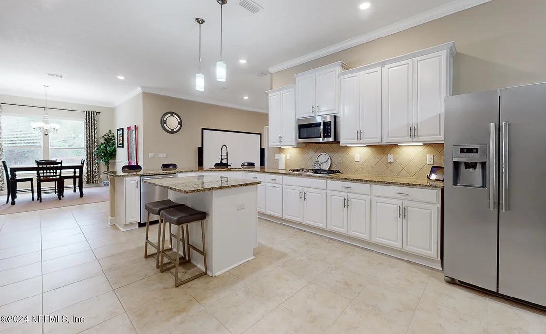 Photo of 15 MYRTLE BROOK Bend