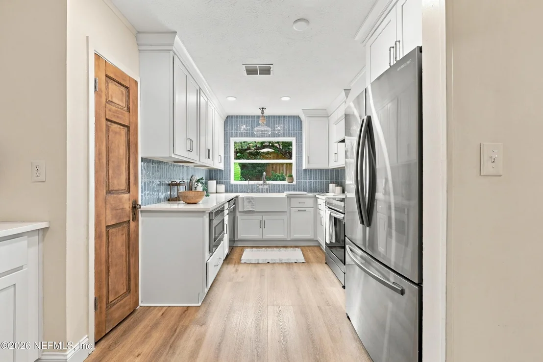 Photo of 25 SANDRA Drive