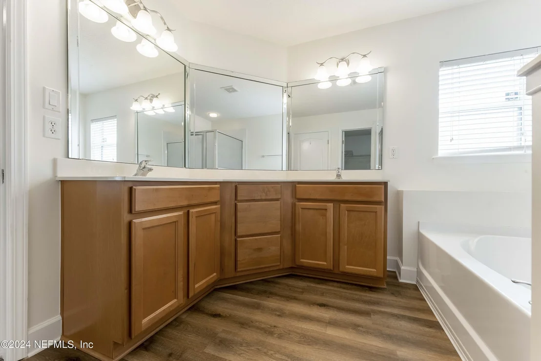 Photo of 393 SANWICK Drive