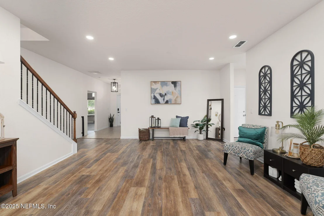 Photo of 812 WARDS CREEK Lane