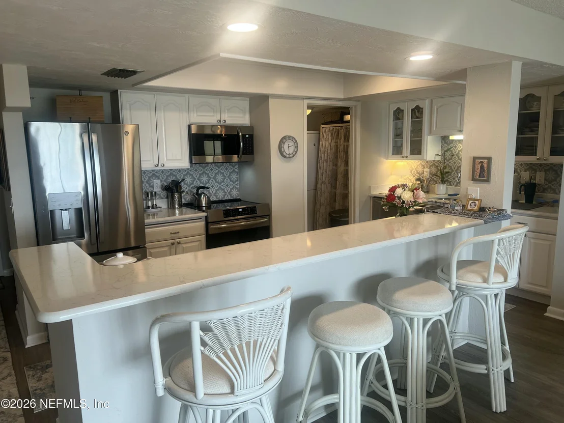 Photo of Unit 4B at 1513 OCEAN SHORE Boulevard