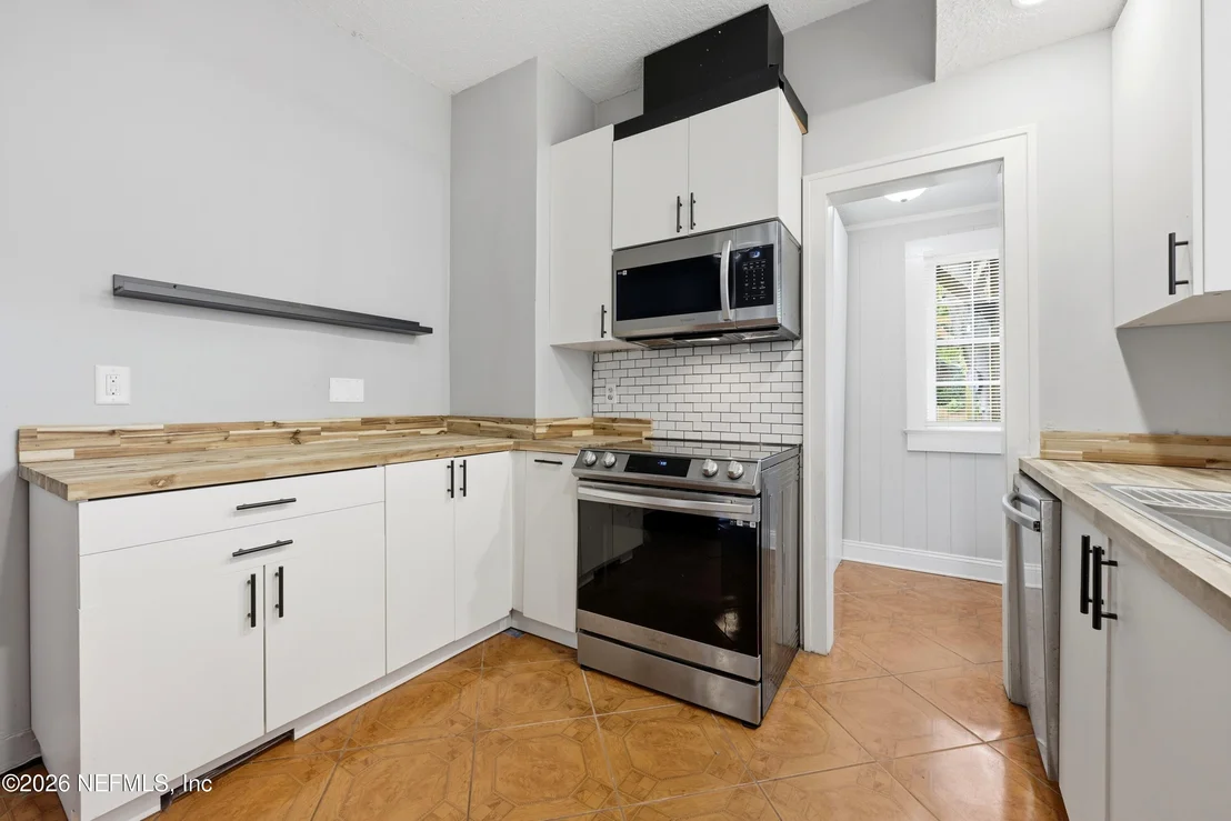 Photo of 2667 POST Street