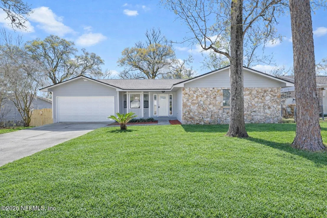 Photo of 11546 BROAD LEAF Drive