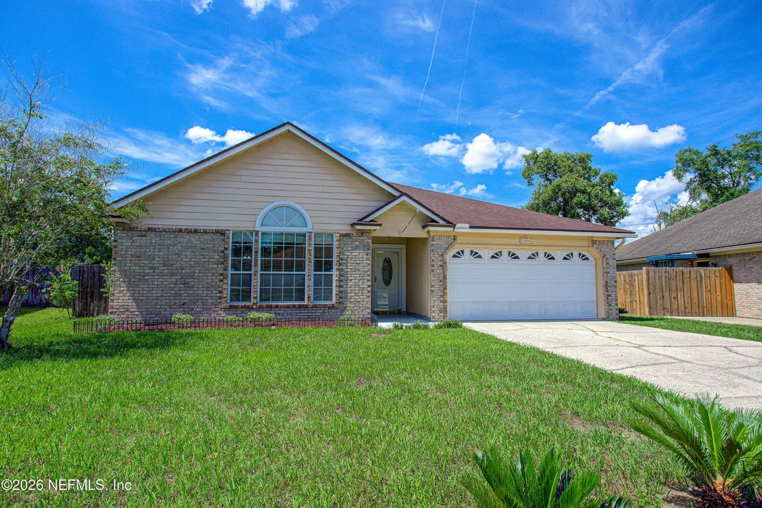 Photo of 7975 MACINNES Drive