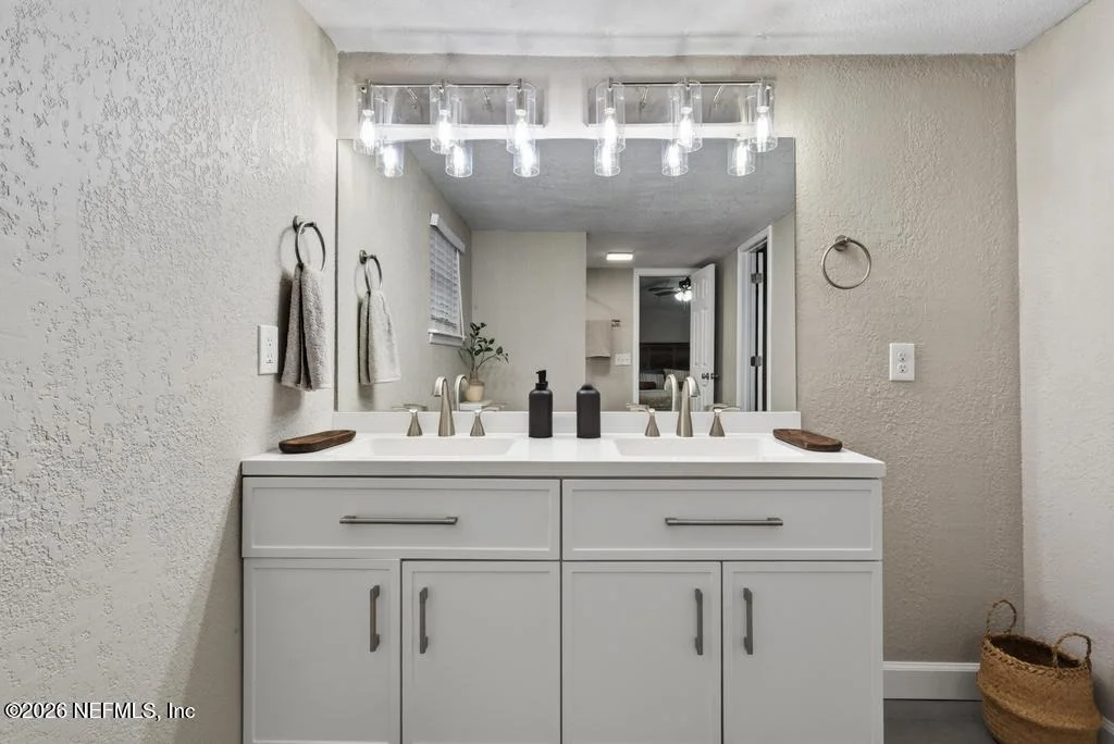 Photo of 95422 PLUM Loop