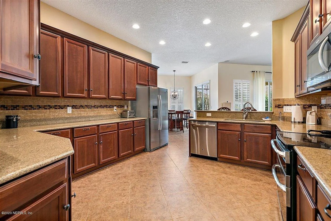 Photo of 204 HOLLAND Drive