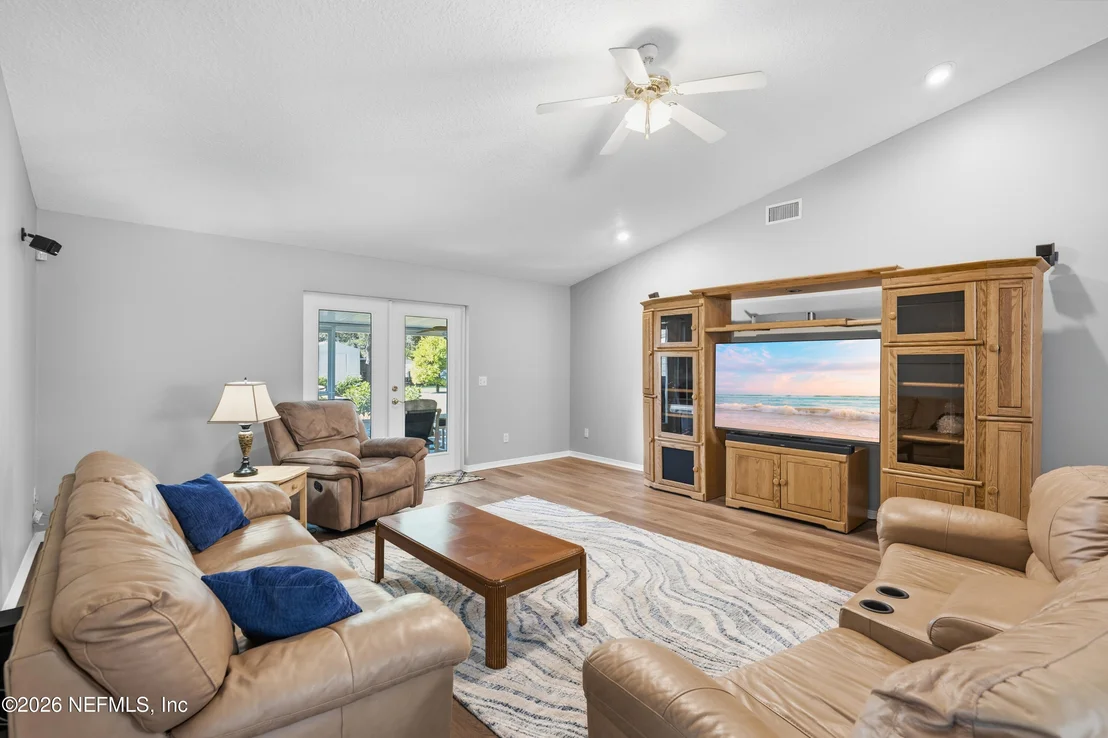 Photo of 1081 DEER CHASE Drive