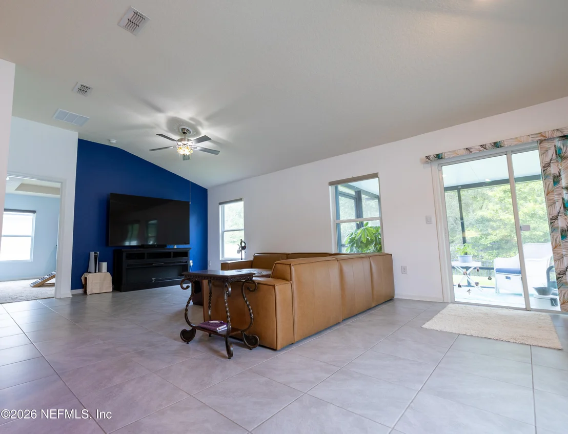 Photo of 68 OAKLEAF Way