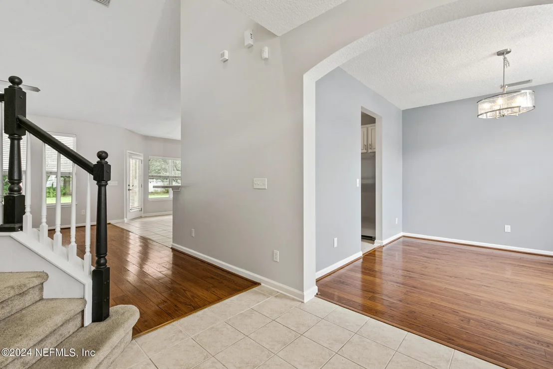 Photo of 4120 LONICERA Loop