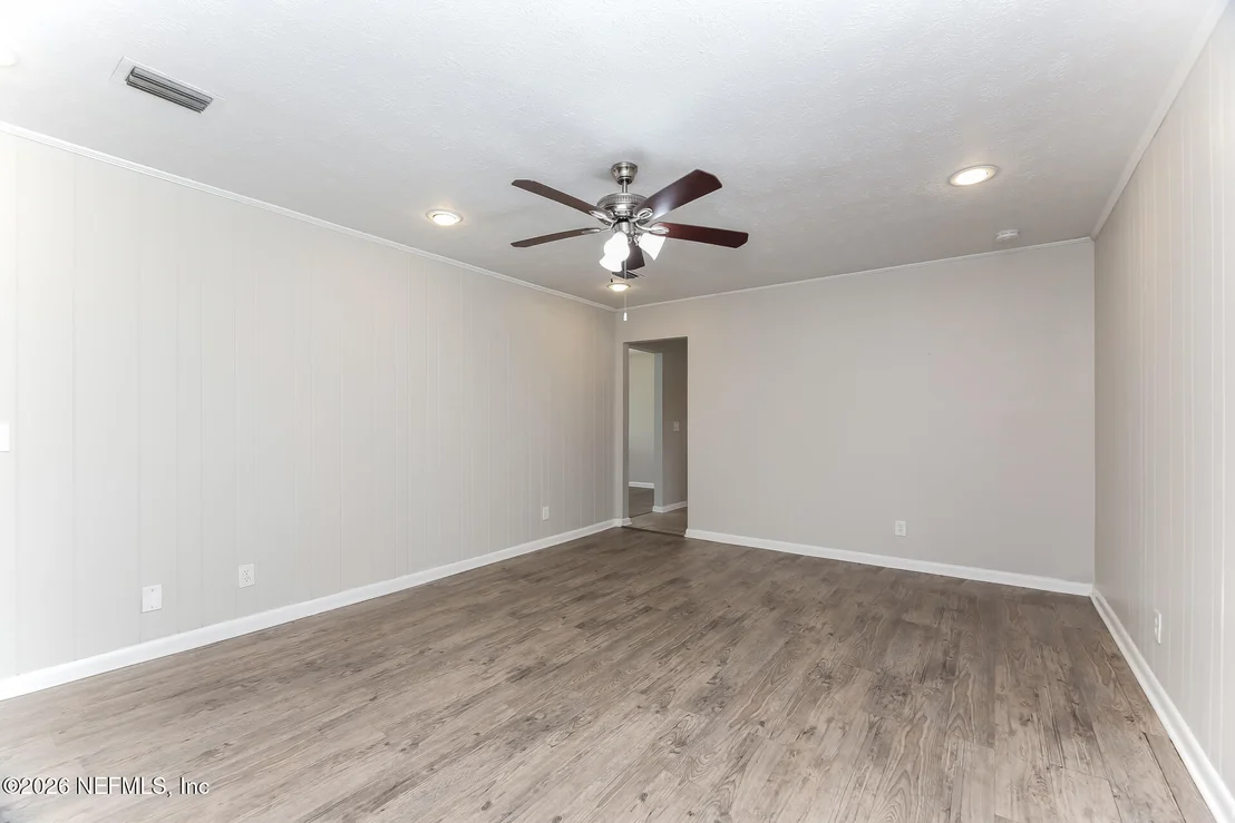 Photo of 8251 VERMANTH Road