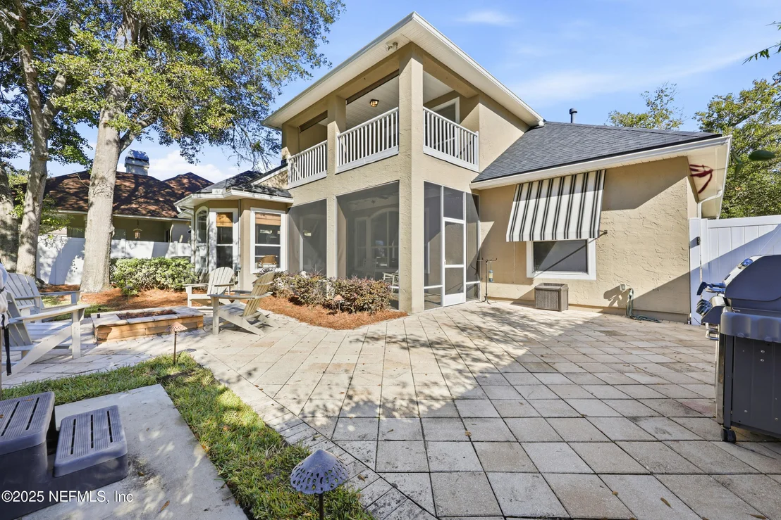 Photo of 537 DANDELION Drive