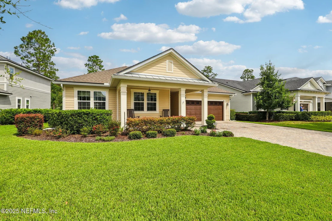 Photo of 261 PALISADE Drive