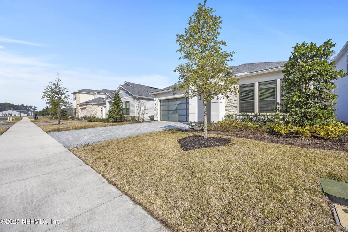 Photo of 9819 FILAMENT Boulevard