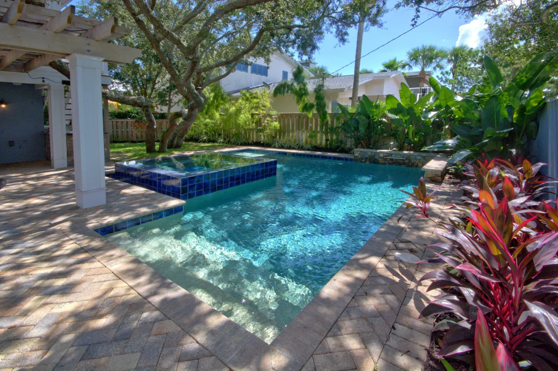 Photo of 150 12TH Street