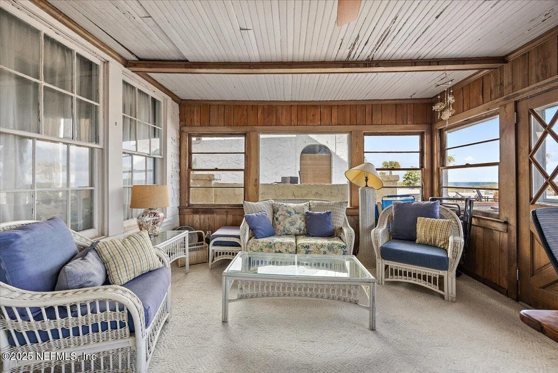 Photo of 517 BEACH Avenue