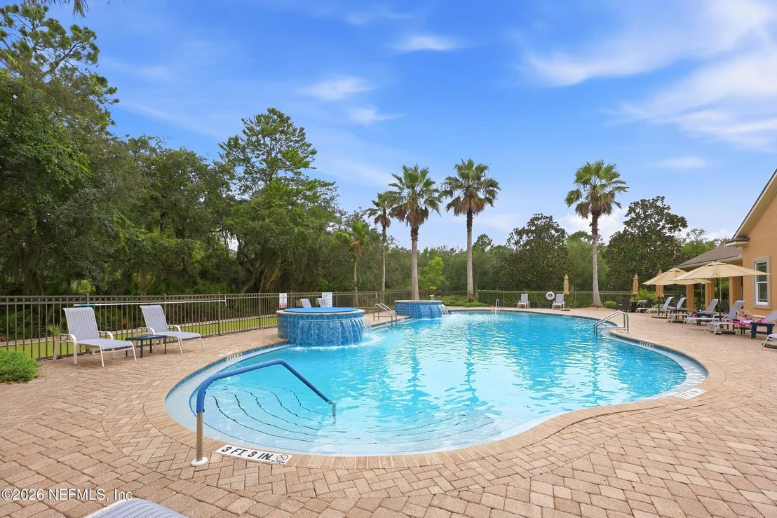 Photo of 382 SELOY Drive