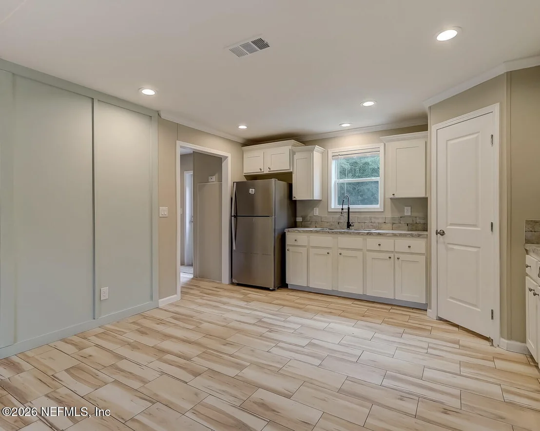 Photo of 11314 DEERWOOD Circle