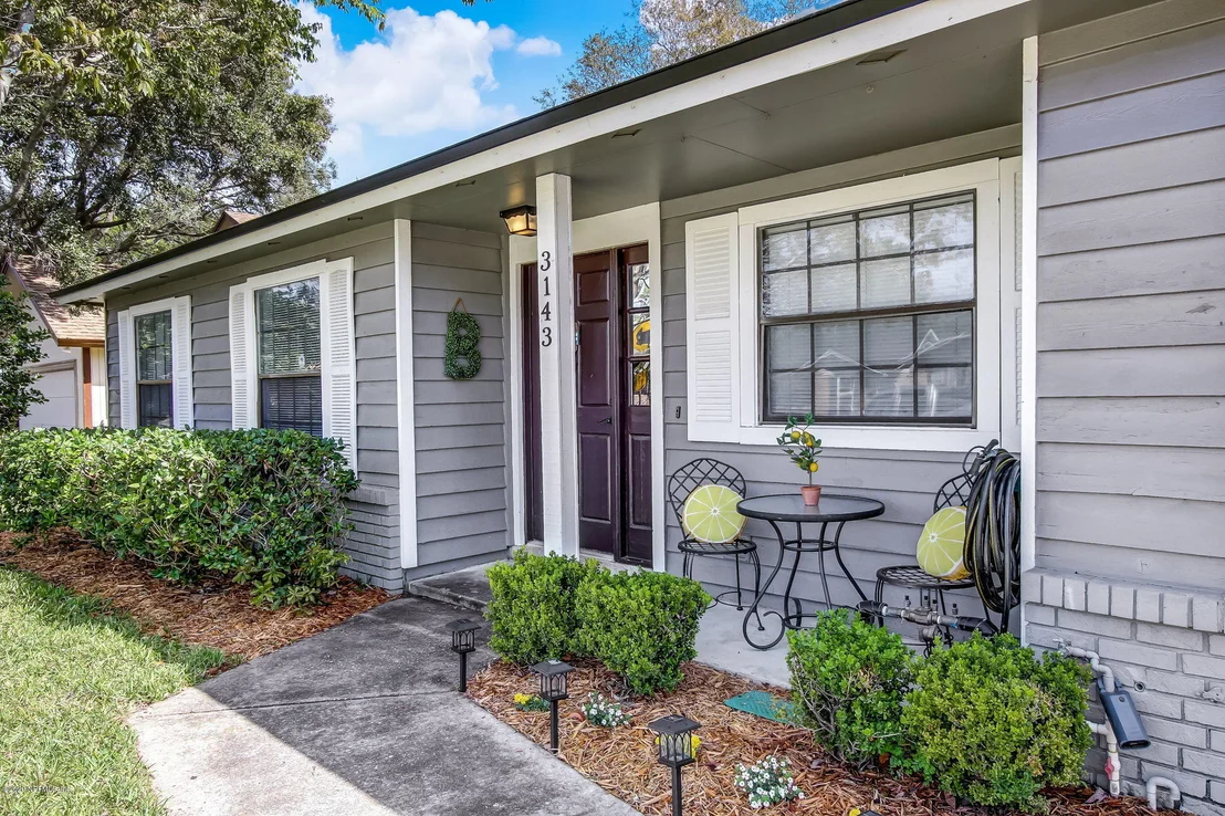 Photo of 3143 ROUNDHAM Lane