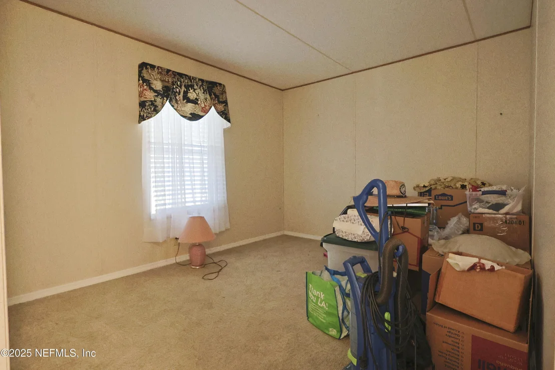 Photo of 138 EDGEWATER Road