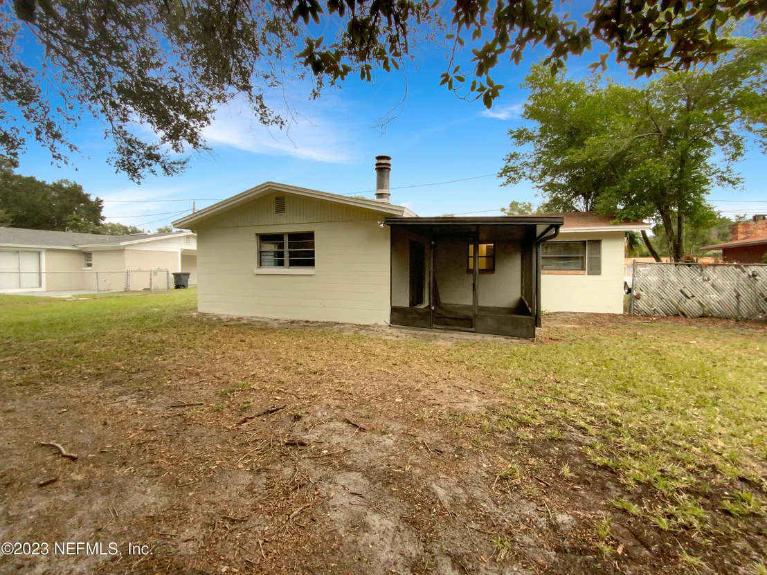 Photo of 5040 MCMANUS Drive