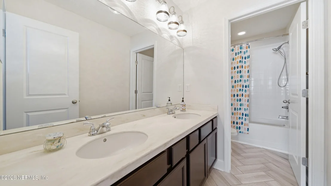 Photo of 4027 GULFSTREAM Drive