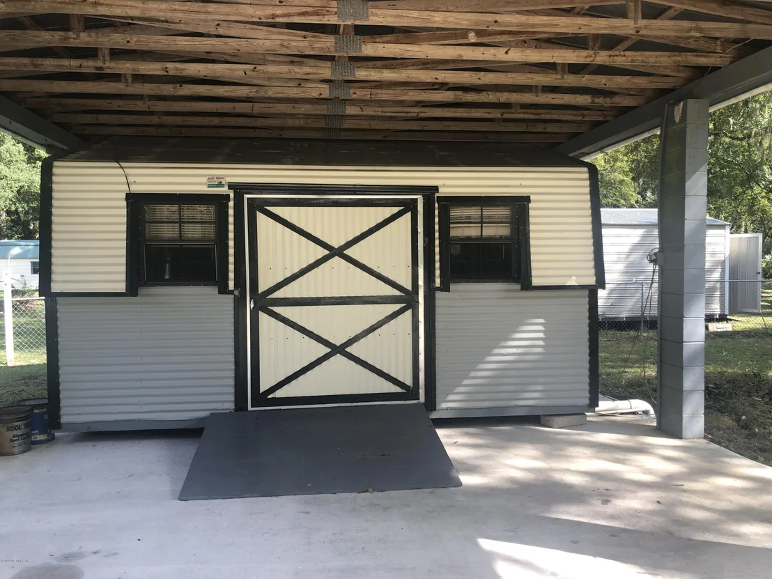 Photo of 610 COLLEY Road