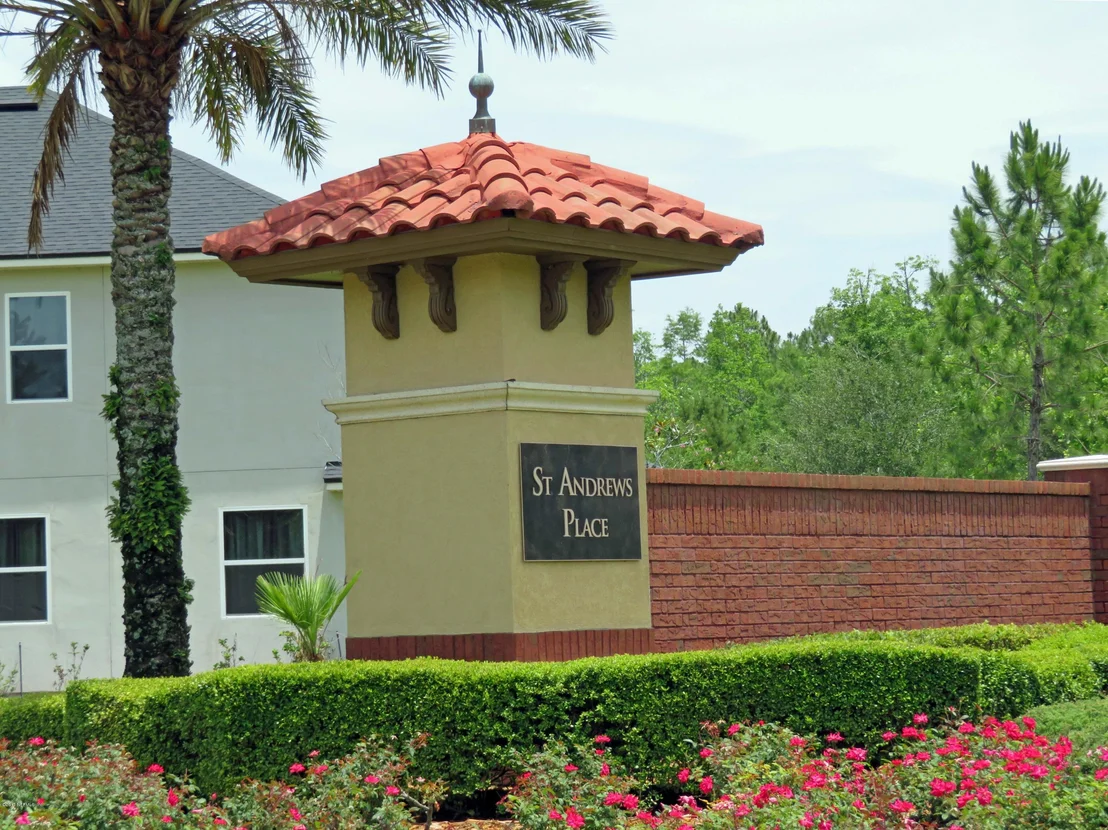Photo of 137 CRESTHAVEN Place