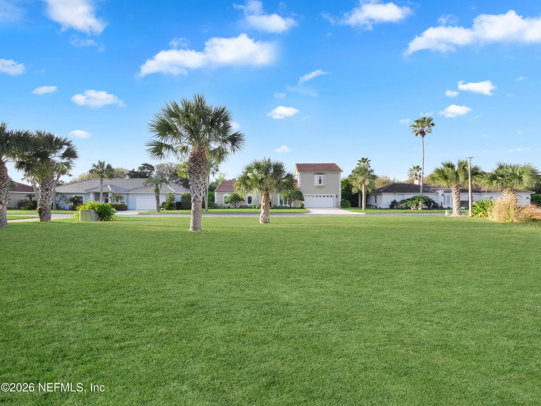 Photo of 30 BERMUDA RUN Way