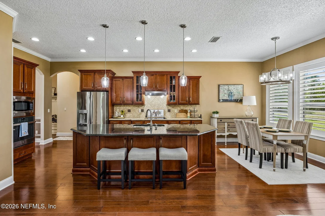 Photo of 321 ADDISON Court