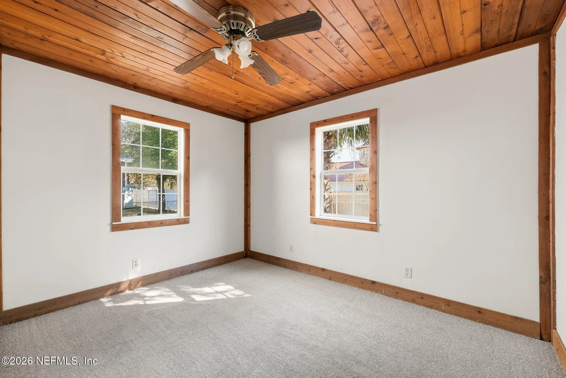 Photo of 1863 LIVE OAK Drive