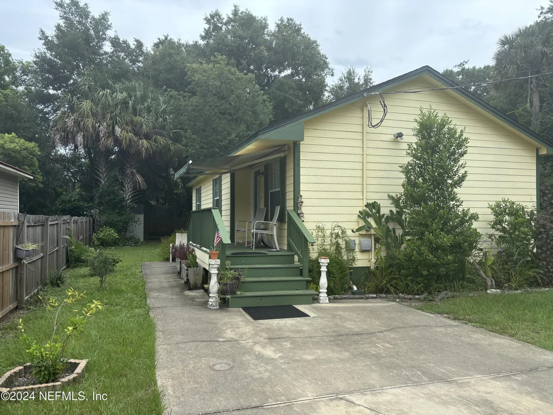 Photo of 86 CHAPIN Street