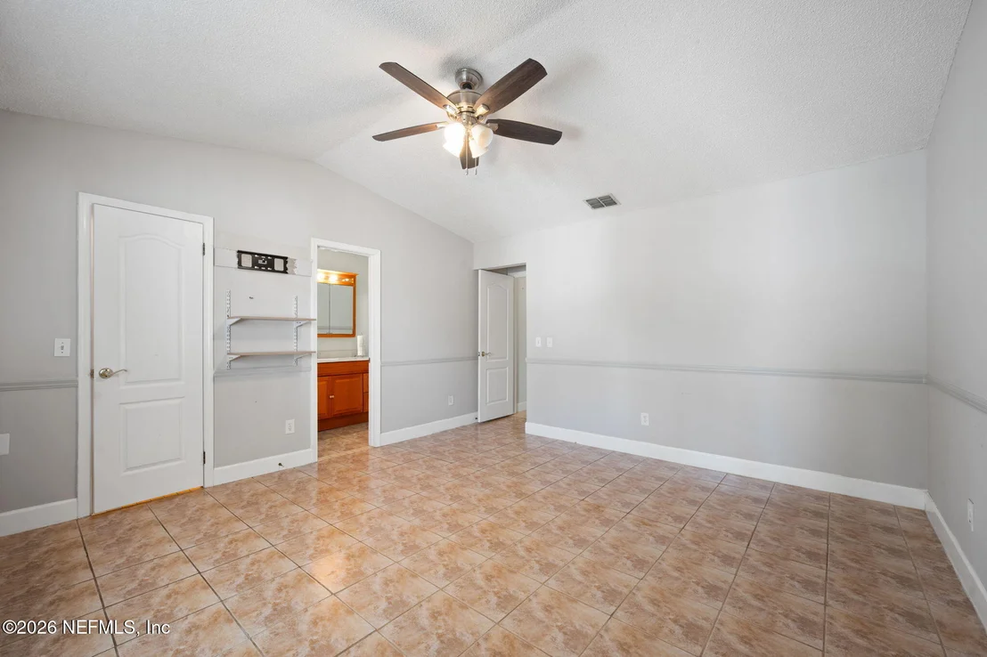 Photo of 8121 MORRISTOWN Trail