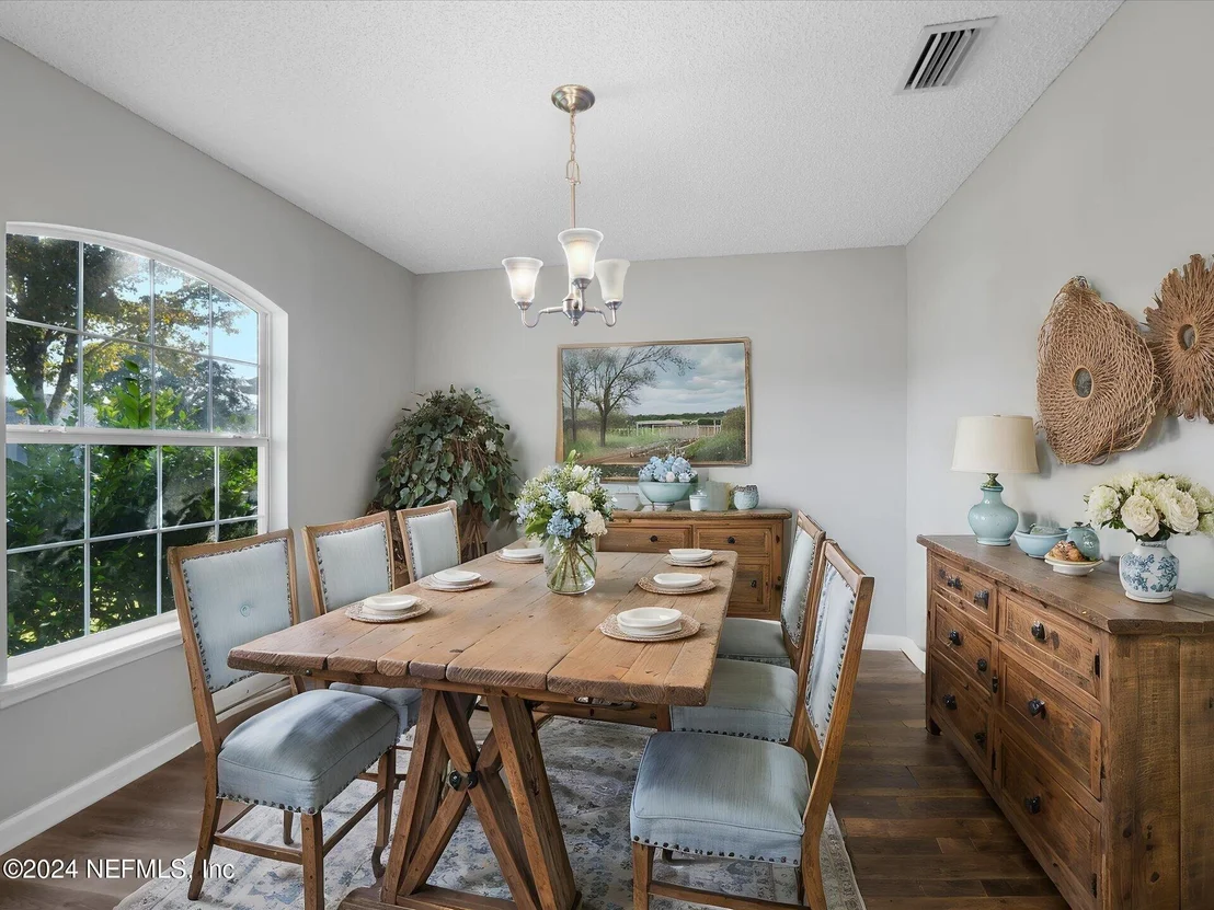 Photo of 6414 SILK LEAF Lane