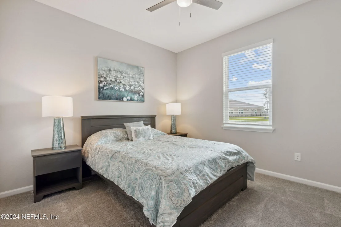 Photo of 85475 FALL RIVER Parkway