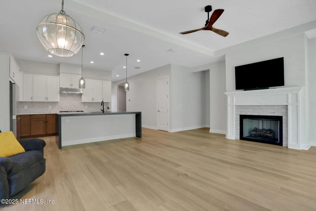 Photo of 10149 FILAMENT Boulevard