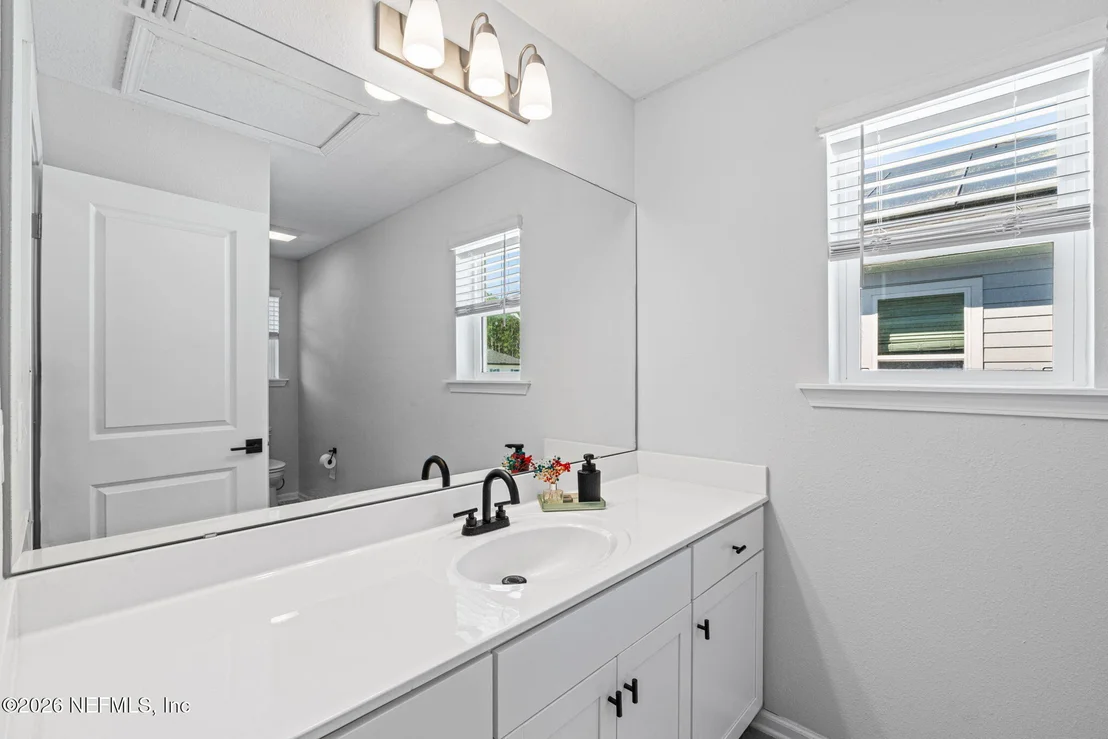 Photo of 637 WATERVALE Drive