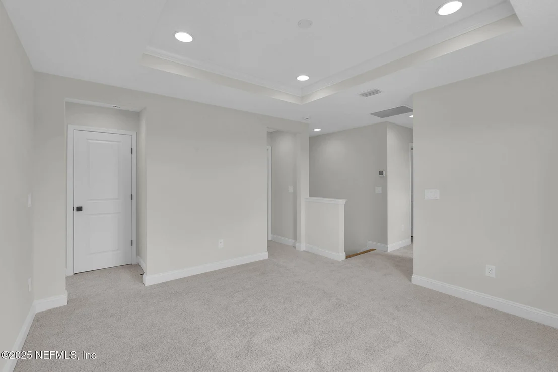 Photo of 329 REFLECTIONS Avenue