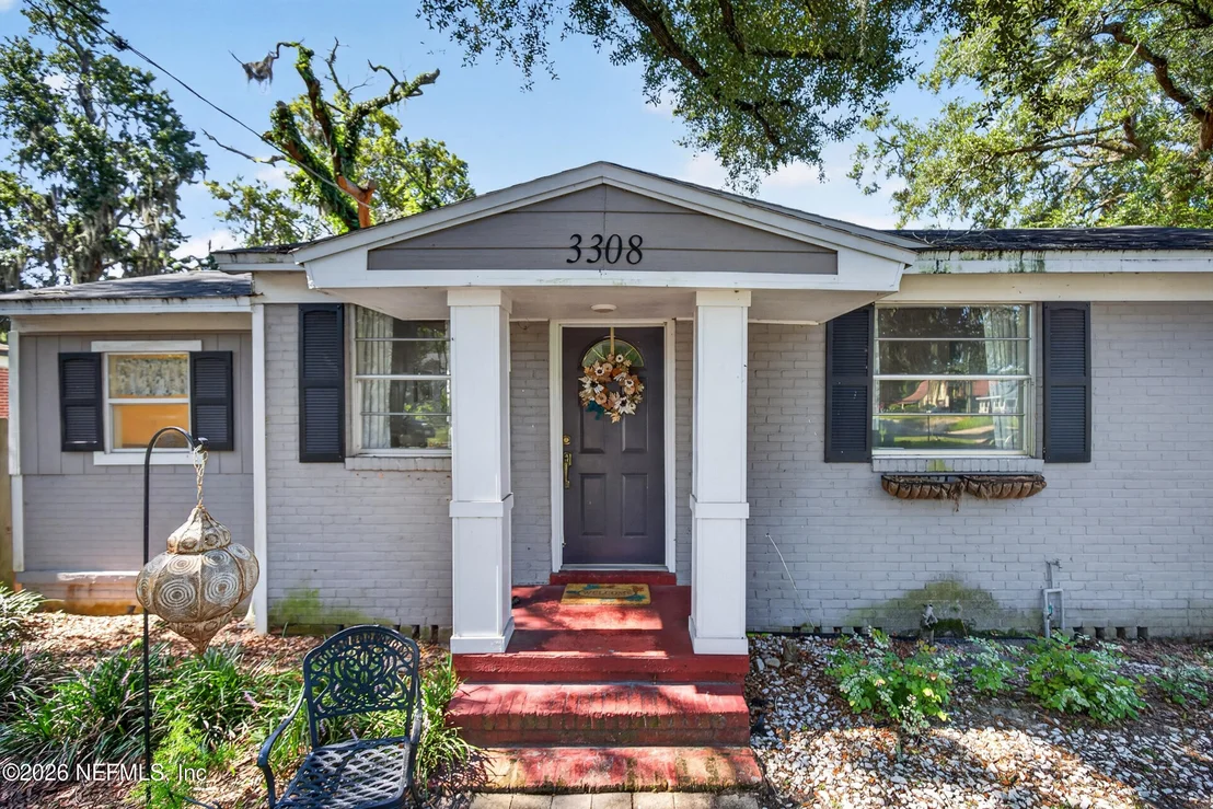Photo of 3308 SHERIDAN Road