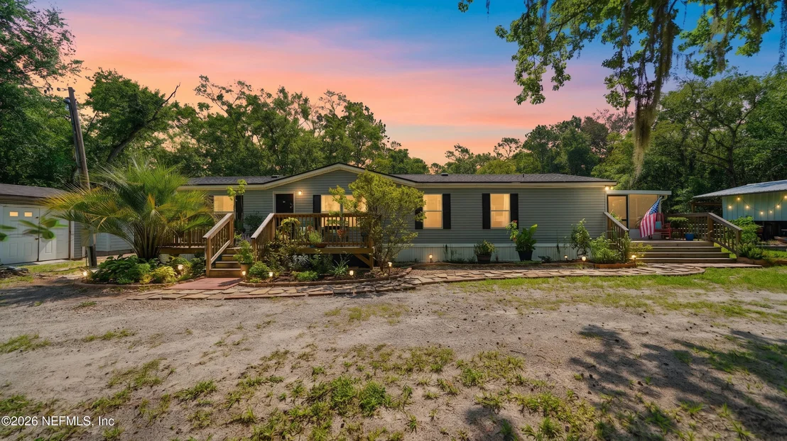Photo of 953 MCLAUGHLIN Lane